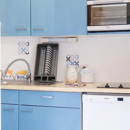 Idealement Situe A Deux Pas Du Port De Peche ! * Les Sables-dʼOlonne