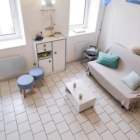 Idealement Situe A Deux Pas Du Port De Peche ! *